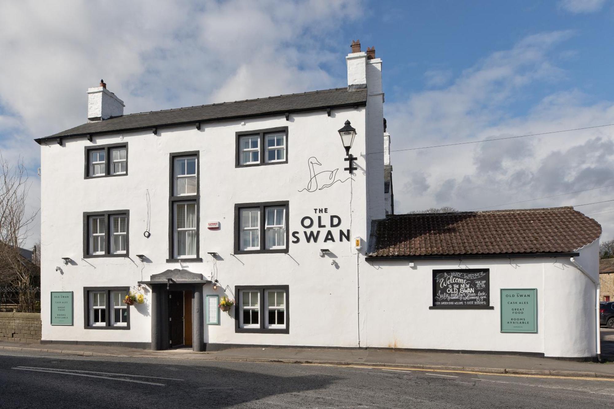Hotel Old Swan Gargrave Exterior foto